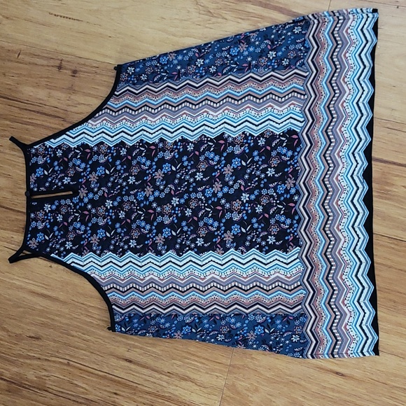 Monteau Large size, lightweight summer top. - Picture 8 of 8